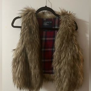 American eagle cropped fur vest